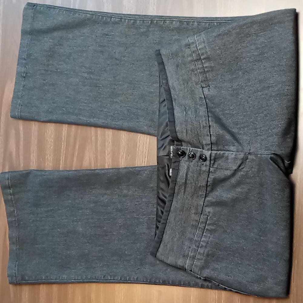 Maurices Dark Grey, Light Black 3 Button Jeans Size 9/10